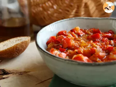 Легкий томатный соус: рецепт для поврежденных помидоров