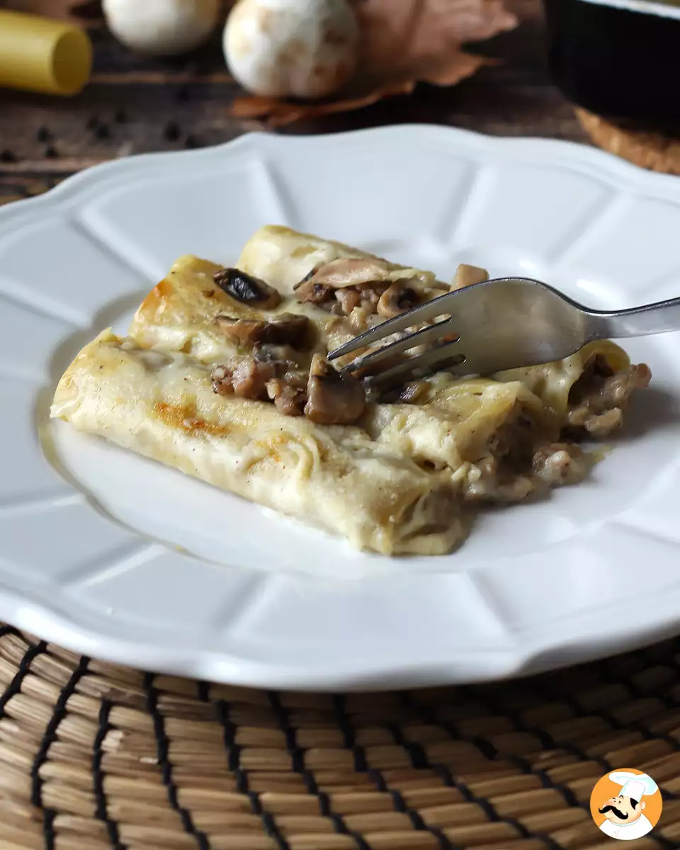 5. Каннеллони с грибами и колбасой