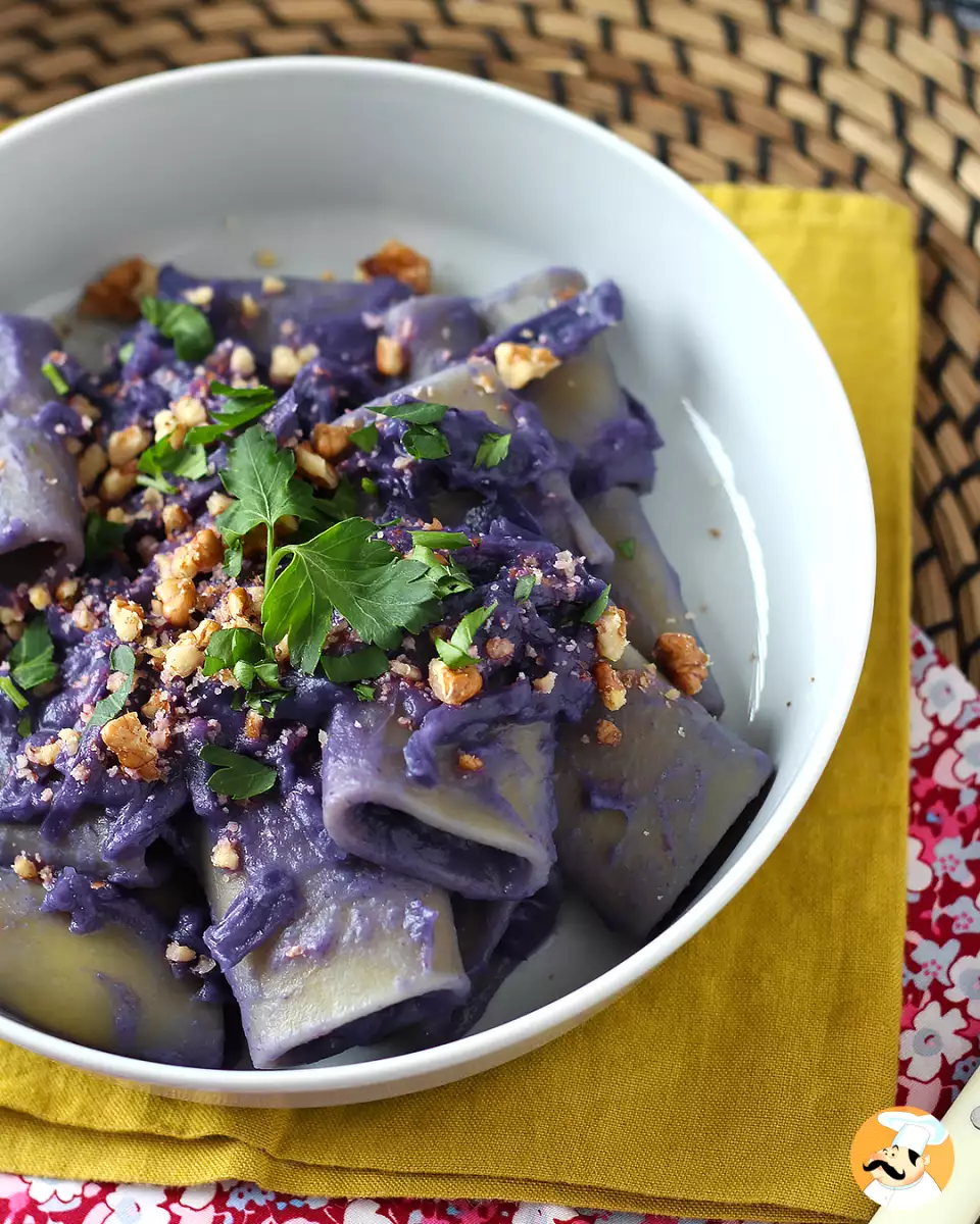 7. Паста с красной капустой и грецкими орехами
