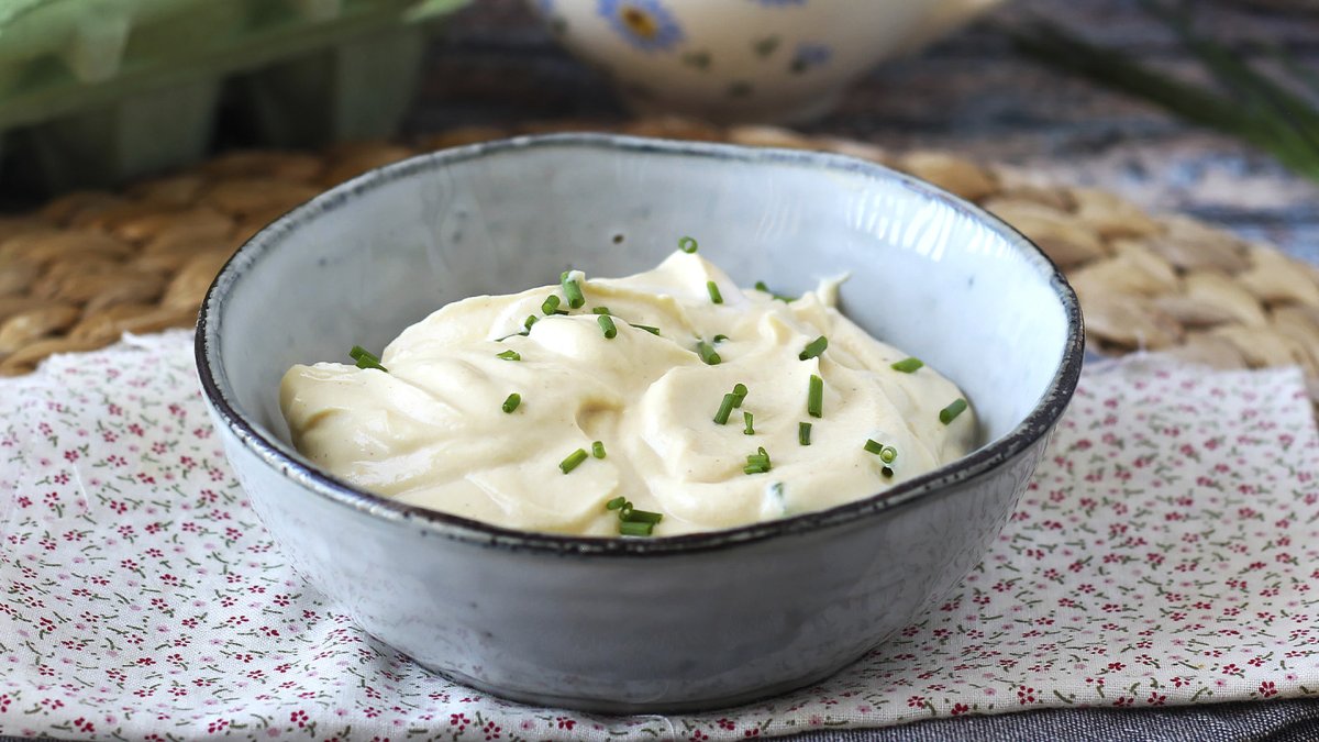 Как приготовить безопасный и вкусный домашний майонез без лишнего риска
