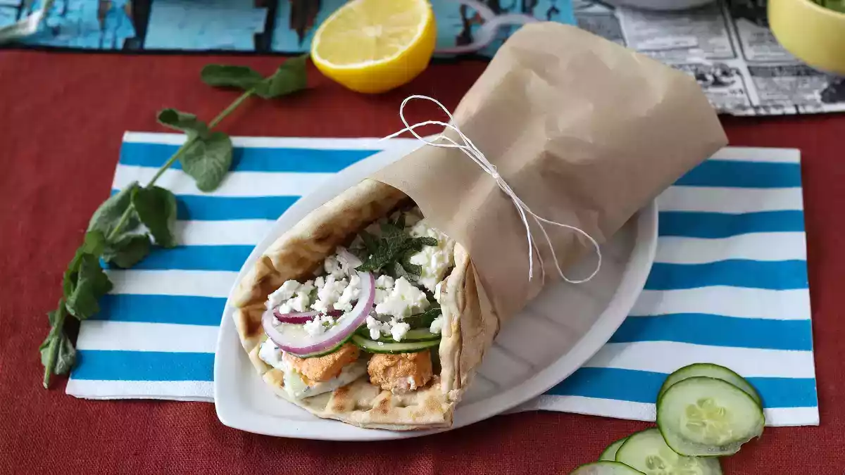 9 самых вкусных греческих блюд, которые я попробовал во время путешествия (и как приготовить их дома!)