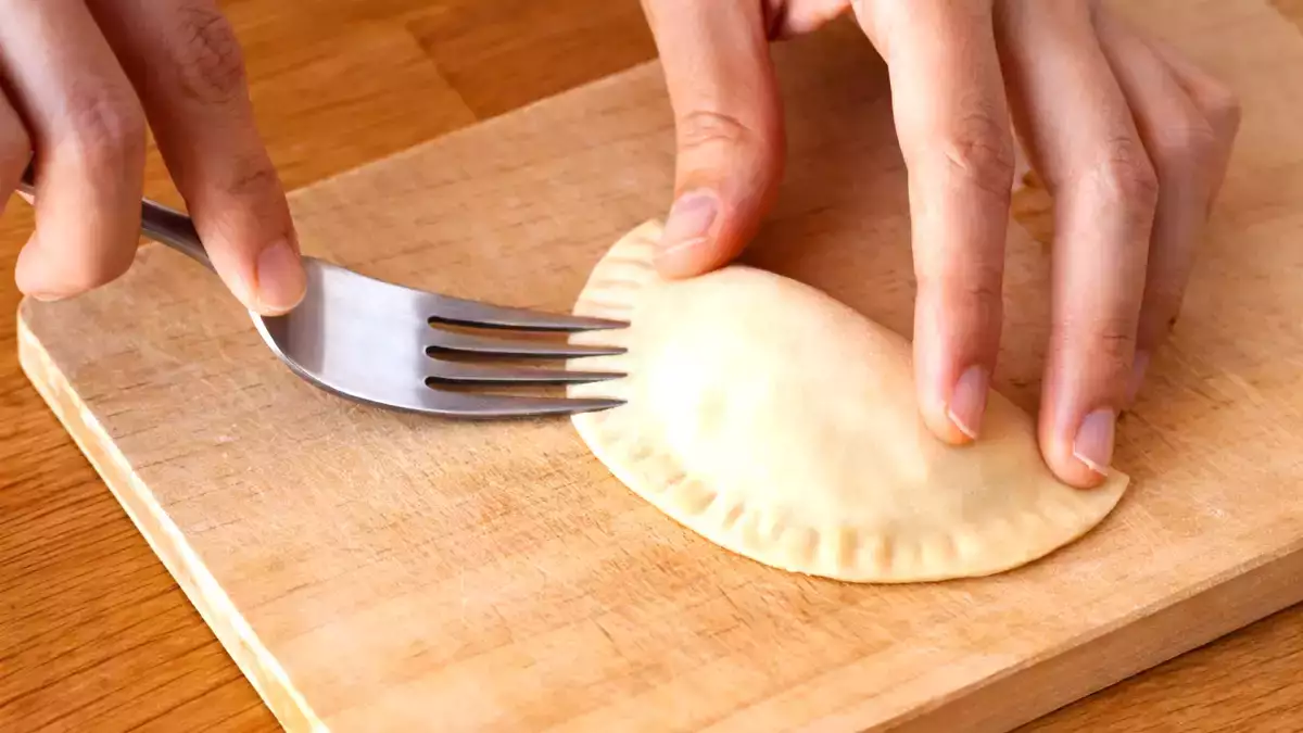 Кулинарные трюки с вилкой: самый простой (и самый полезный) универсальный инструмент на вашей кухне