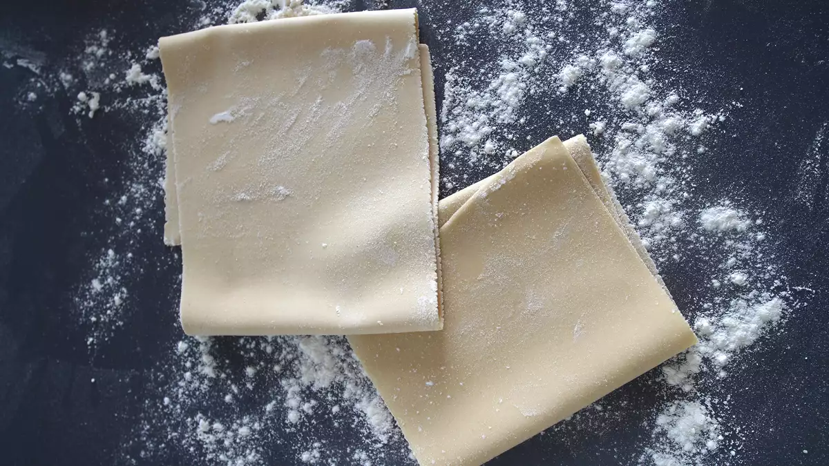 Это идеальная домашняя паста для лазаньи: ее не нужно варить, и она становится еще вкуснее.