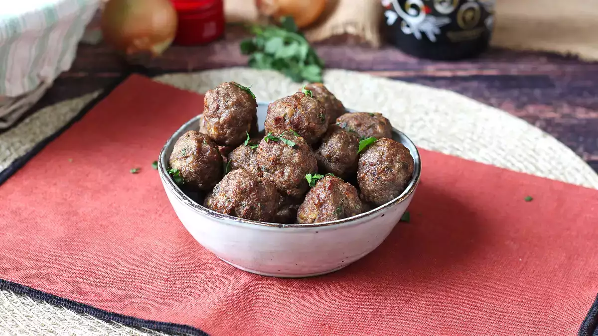 8 быстрых и простых рецептов для фритюрницы для еженедельного меню