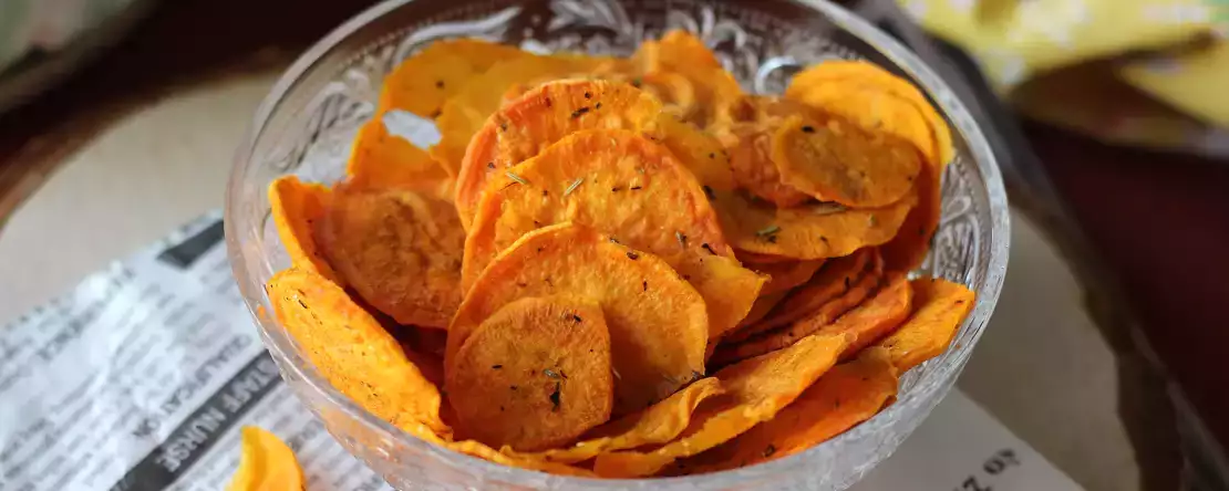 5 рецептов неотразимых и полезных закусок, которые заменят чипсы!