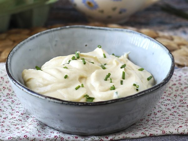 Как приготовить безопасный и вкусный домашний майонез без лишнего риска