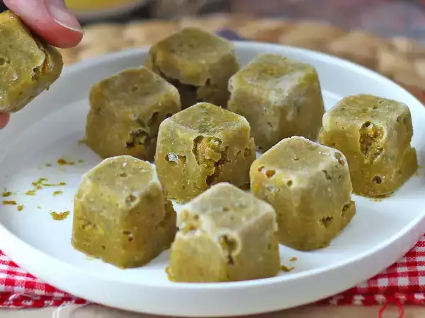 Узнайте, как сделать домашние кубики приправ: натуральные, полные вкуса и которые хранятся в морозильной камере месяцами