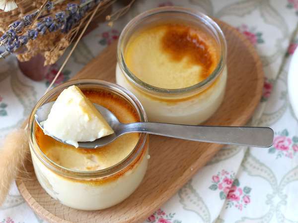 Бабушкин секрет: всего из 4 ингредиентов она создает самый сливочный десерт в мире