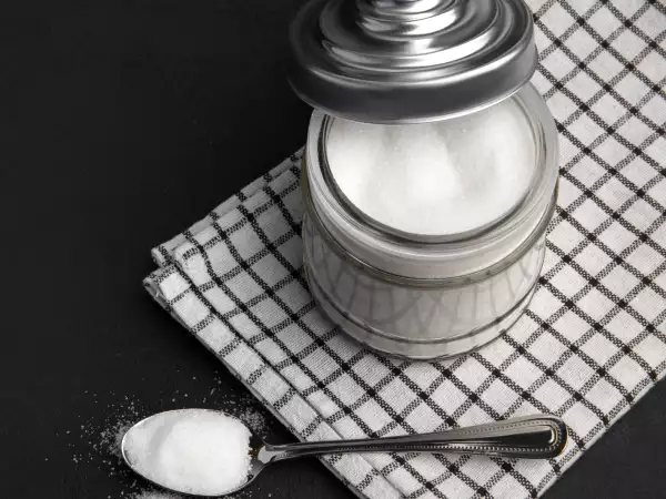 Если вы всегда храните сахар в одной банке, вот как он портится без вашего ведома