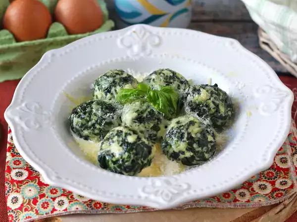 12 запеченных праздничных блюд, которые легко приготовить заранее (и которые всегда отлично смотрятся на столе)