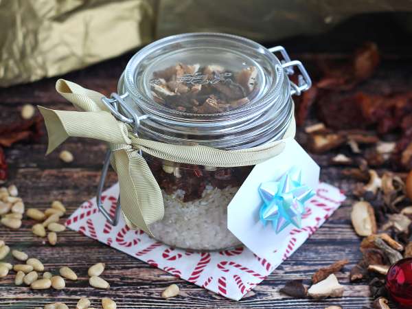 В это Рождество удивите всех изысканным подарком, сделанным вами: стоит мало, а стоит много