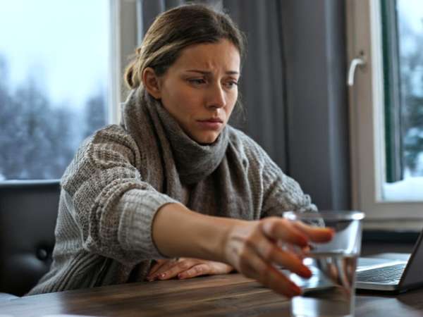 Тихое обезвоживание: почему так трудно пить воду на холоде и как это сделать без особых усилий