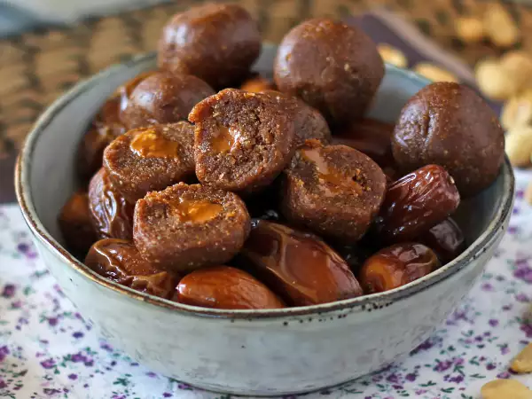 10 рецептов без добавления сахара: легкие десерты, которые не кажутся легкими