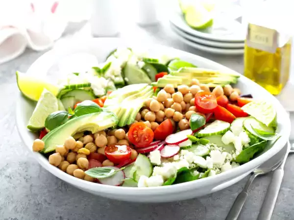 Уменьшить желудок: этот салат, приготовленный за 10 минут, привлекает внимание экспертов