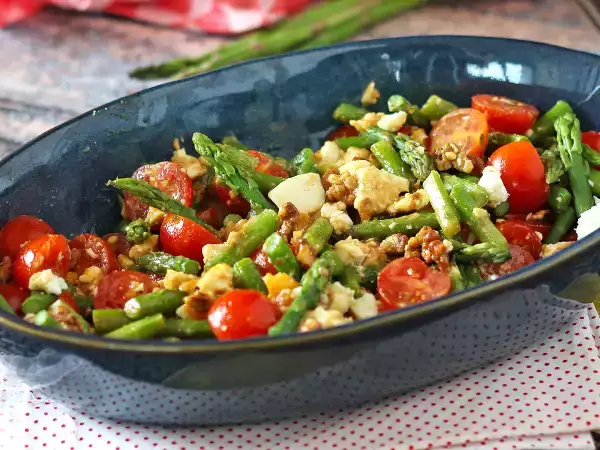 Они в самом расцвете сил: 9 рецептов с зеленой спаржей, чтобы использовать сезон по максимуму