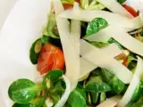 Рецепт Салат корн с помидорами и пармезаном