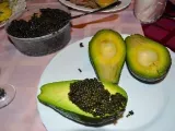 Рецепт Авокадо с черной икрой