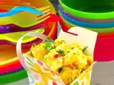Рецепт Пармезанови бейби-кюфтенца и картофена салата с къри