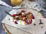 Рецепт Миска скайра с красными фруктами, арахисовым маслом и шоколадом