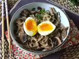 Рецепт Рисовая лапша с грибами и яйцом всмятку!