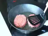 Рецепт Как приготовить стейк из фарша?