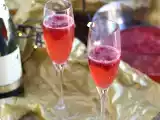 Рецепт Суп из шампанского с малиной