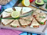 Рецепт Кесадильи с курицей и авокадо