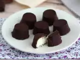 Рецепт Шоколадные конфеты с кокосовой начинкой в стиле баунти