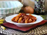 Рецепт Паста с колбасным соусом: простое блюдо с насыщенным вкусом