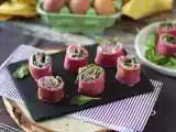 Рецепт Рулетики из свекольных блинчиков с рикоттой и рукколой