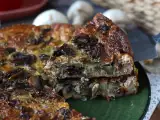 Рецепт Киш без теста с шампиньонами, беконом и зернёным творогом