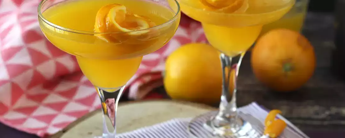 Agua de valencia - средиземноморский коктейль с кавой и апельсином, который вы можете приготовить дома.