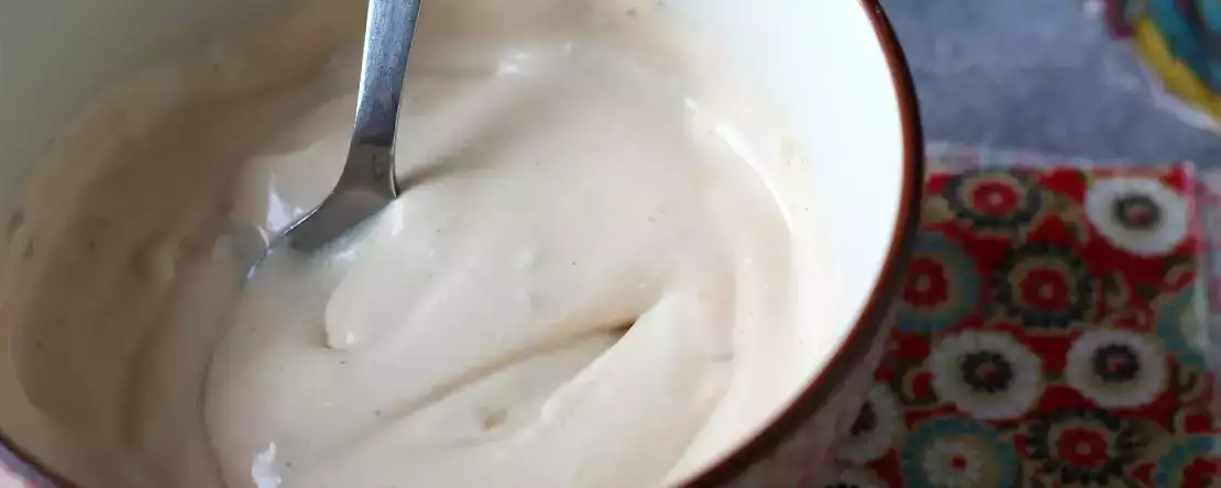 Сливочный, вкусный соус для курицы с хрустящей корочкой