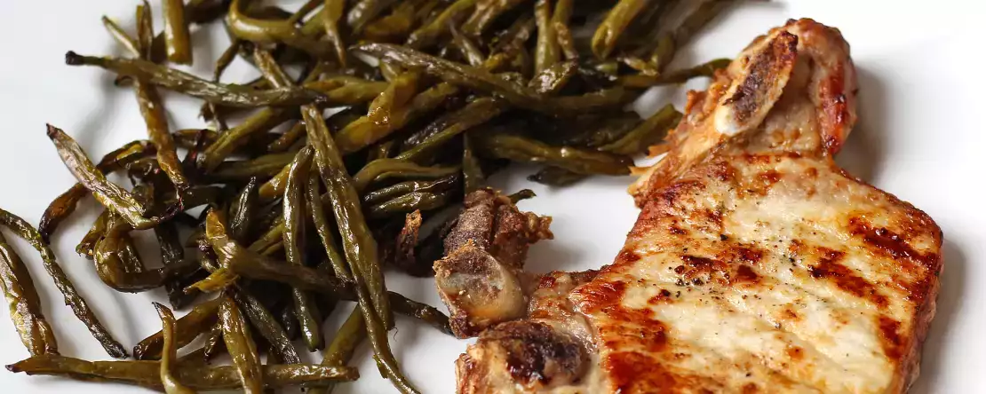 Как приготовить свиную отбивную в аэрофритюрнице?