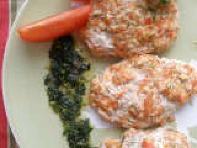 Куриные паровые котлеки под соусом от Ю.Высоцкой