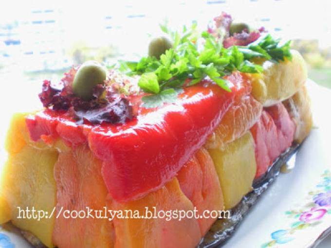 Мясной террин с овощами и кавказскими специями