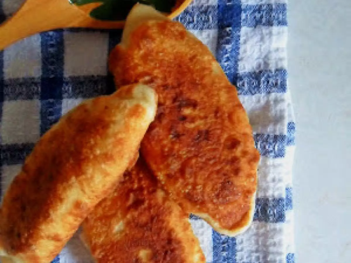 Пирожки из творожного теста с грибами