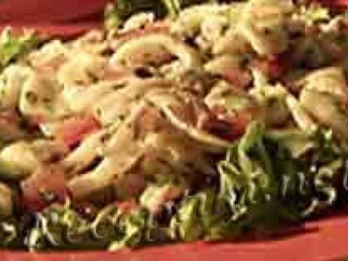 Салат с кальмарами