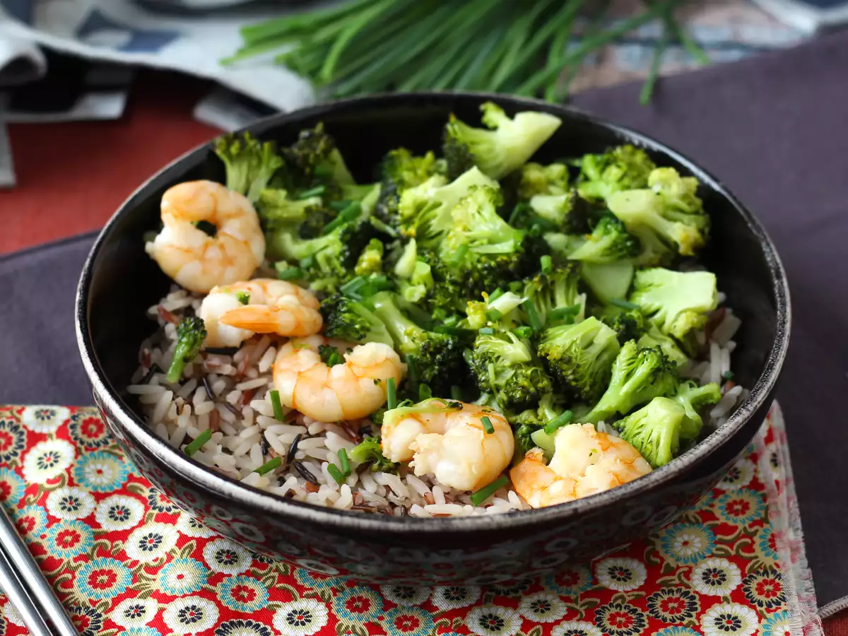 Рецепт Цельнозерновой рис с брокколи и креветками! легко и сбалансированно