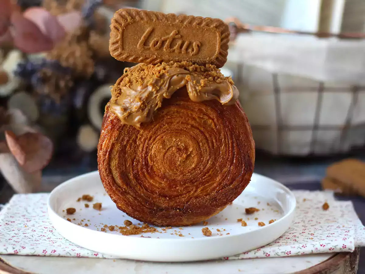 Рецепт Экспресс-ролл нью-йорк со спекулусом - быстрый и экономичный рецепт