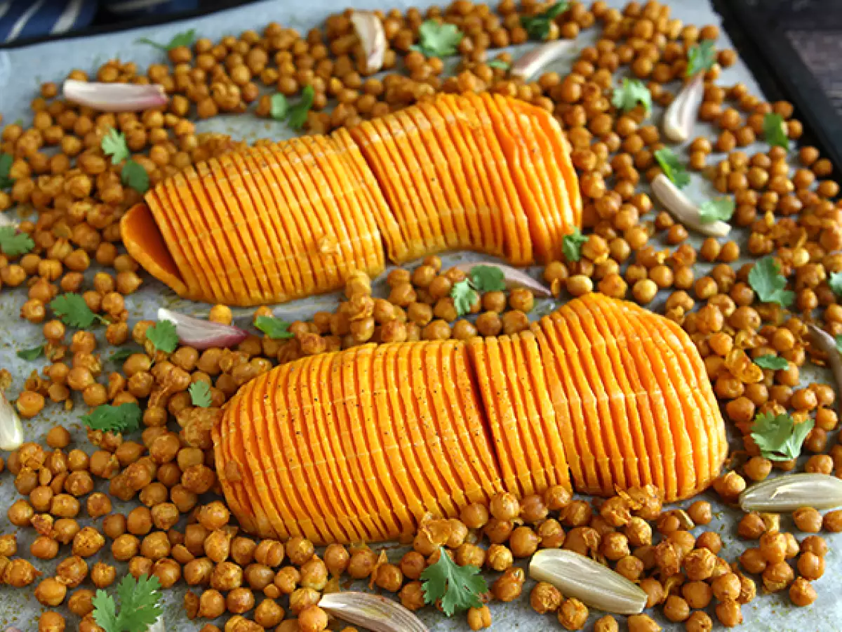 Рецепт Ореховый кабачок в стиле хассельбек: ваш новый любимый гарнир!