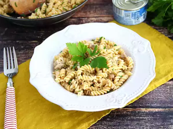 Рецепт Легкая паста с тунцом