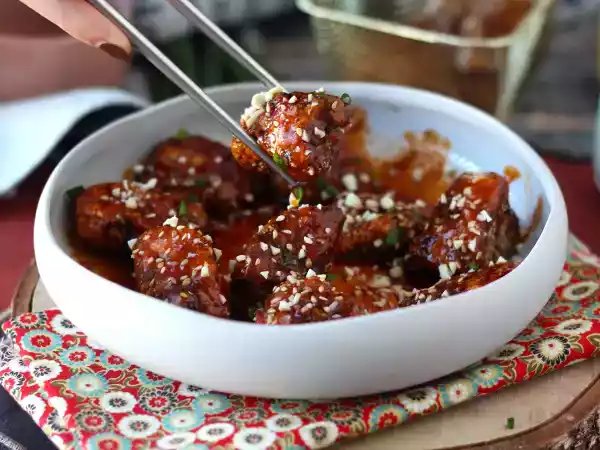 Рецепт Жареный цыпленок по-корейски с острым соусом гочуджан - dakgangjeong