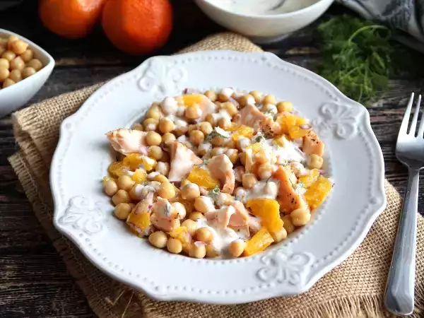 Рецепт Салат из лосося, нута и апельсина