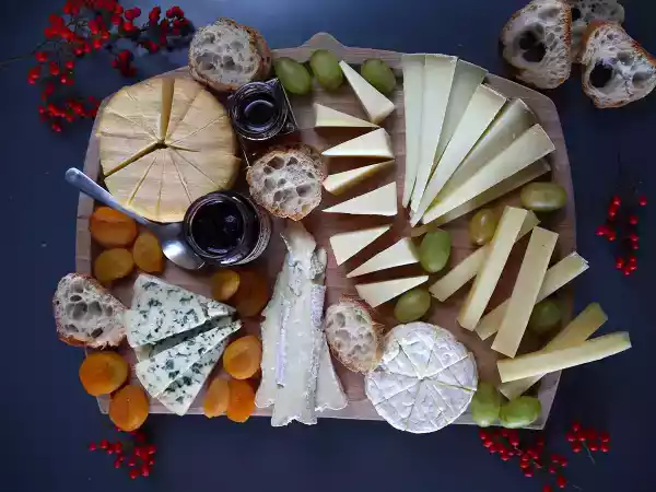 Рецепт Как приготовить сырную тарелку?