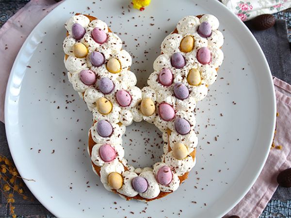 Рецепт Пирог с пасхальными яйцами