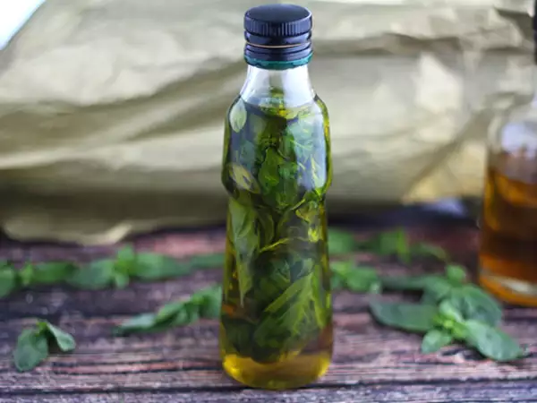 Рецепт Домашнее базиликовое масло
