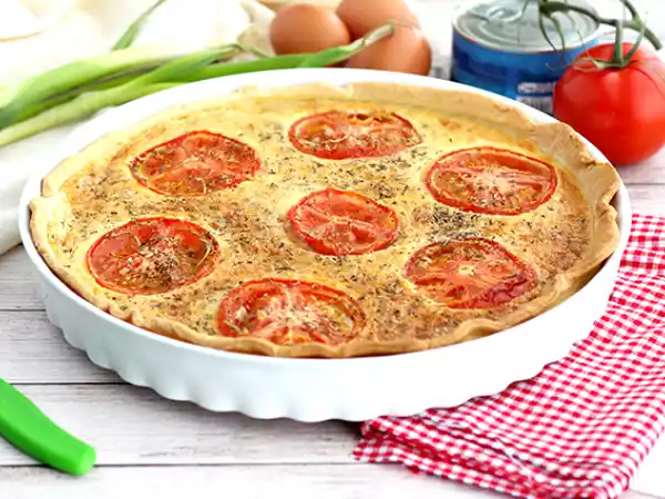 Рецепт Киш с тунцом и помидорами