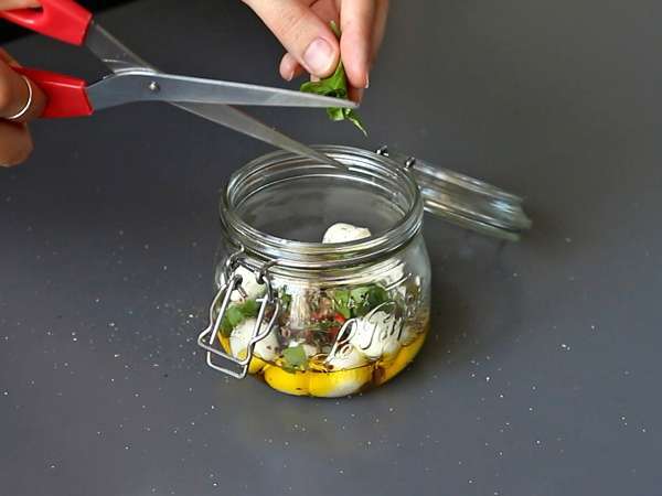 Маринованные шарики моцареллы для аперитива или салата! - Подготовка этап 2