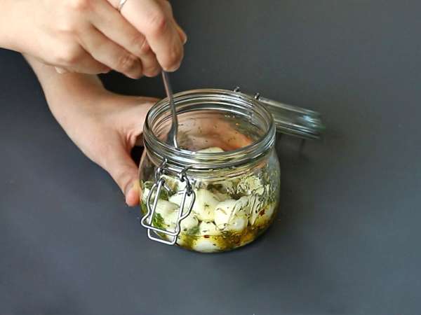 Маринованные шарики моцареллы для аперитива или салата! - Подготовка этап 3